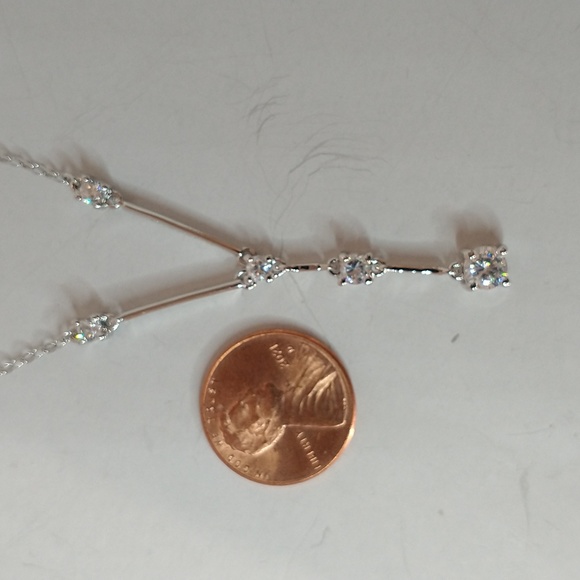 Sterling silver and CZ necklace - Picture 5 of 7